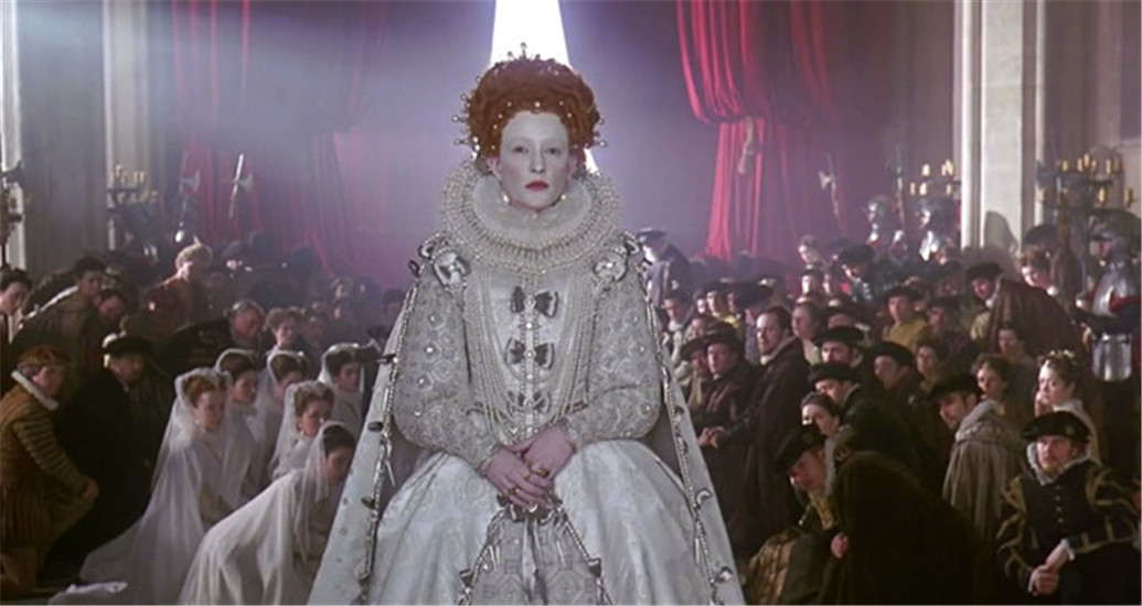 英女王伊丽莎白一世，是个用小盆子往家买珍珠的女人。